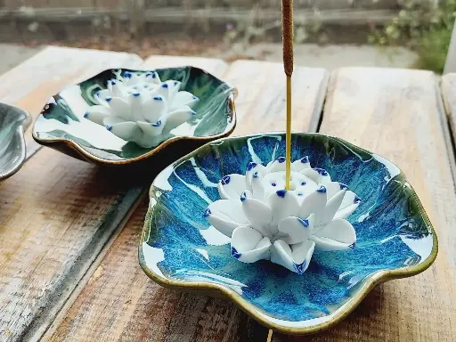 蓮花造型陶瓷香爐